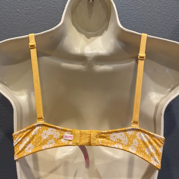 Victorias Secret PINK Push-up Convertible Bra - Picture 2 of 5
